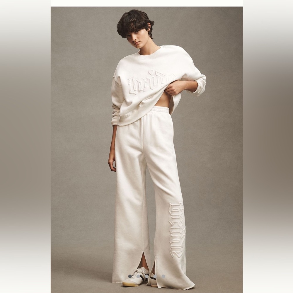 Embroidered Ivory Sweatshirt by Unknown Brand